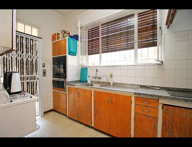 3 BEDROOM HOUSE FOR SALE IN OBSERVATORY